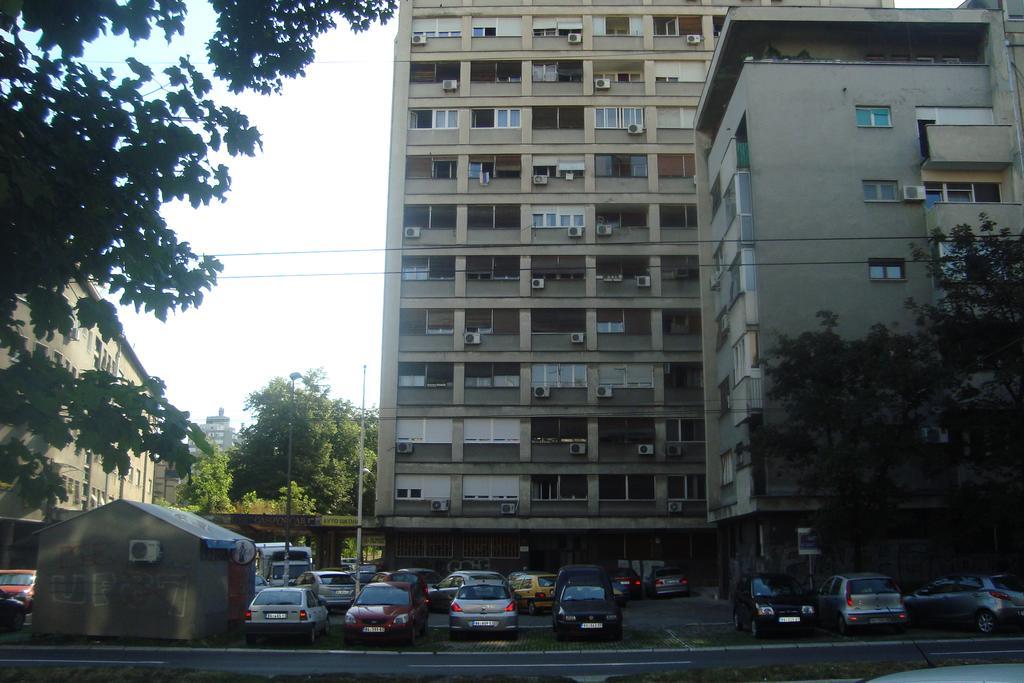 Apartment Balkanika Budget - Free Parking Belgrade Exterior photo