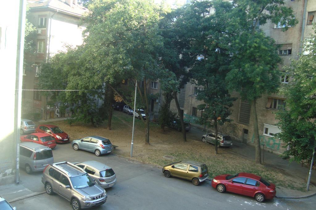 Apartment Balkanika Budget - Free Parking Belgrade Exterior photo